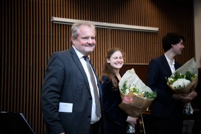 Dirigeant lors d'une soirée entreprise